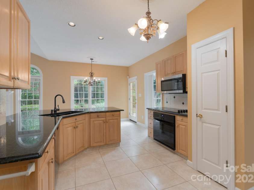 10511 Pullengreen Drive, Charlotte, NC 28277.  MLS# CAR4278829, YatesRealty ID 26738. 