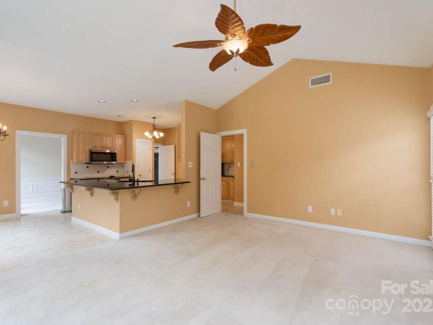 10511 Pullengreen Drive, Charlotte, NC 28277.  MLS# CAR4278829, YatesRealty ID 26738. 