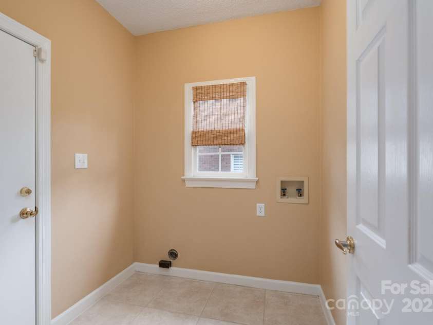 10511 Pullengreen Drive, Charlotte, NC 28277.  MLS# CAR4278829, YatesRealty ID 26738. 