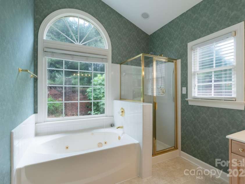 10511 Pullengreen Drive, Charlotte, NC 28277.  MLS# CAR4278829, YatesRealty ID 26738. 