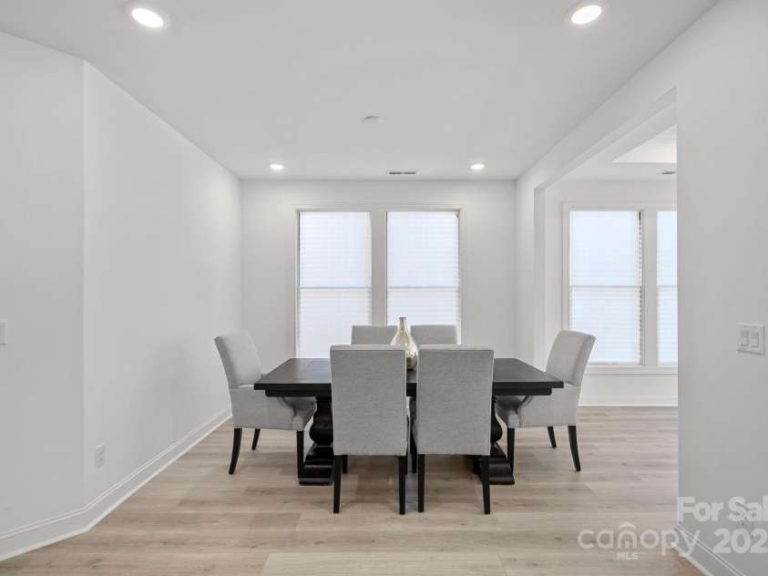 218 Alenda Lux Circle, Mooresville, NC 28115.  MLS# CAR4311950, YatesRealty ID 26739. DINING ROOM
