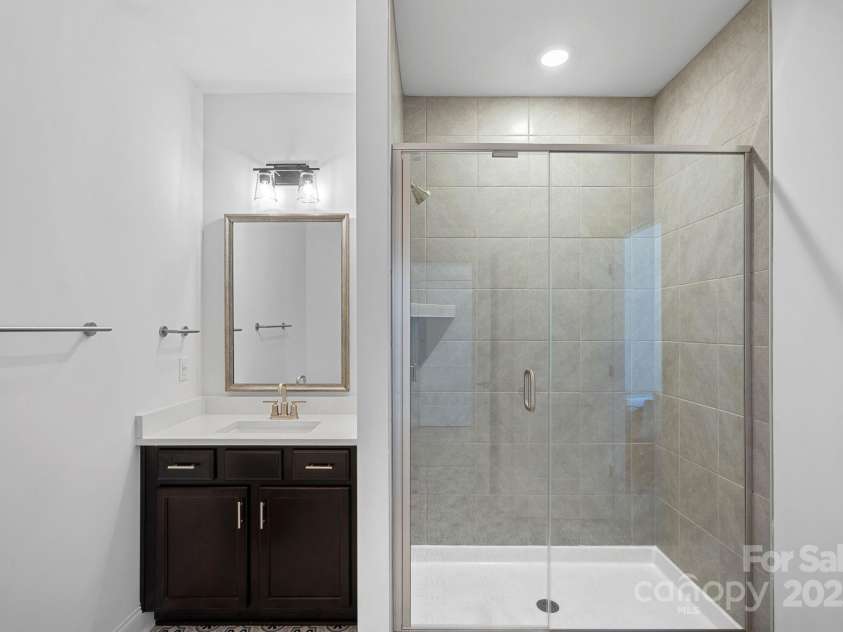 218 Alenda Lux Circle, Mooresville, NC 28115.  MLS# CAR4311950, YatesRealty ID 26739. FULL BATHROOM