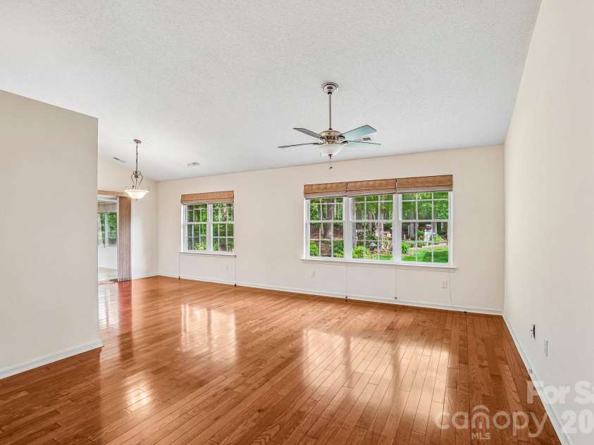 263 Fairway View Drive, Etowah, NC 28729.  MLS# CAR4387888, YatesRealty ID 26739. 