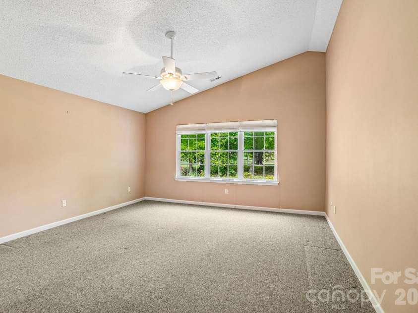 263 Fairway View Drive, Etowah, NC 28729.  MLS# CAR4387888, YatesRealty ID 26739. 
