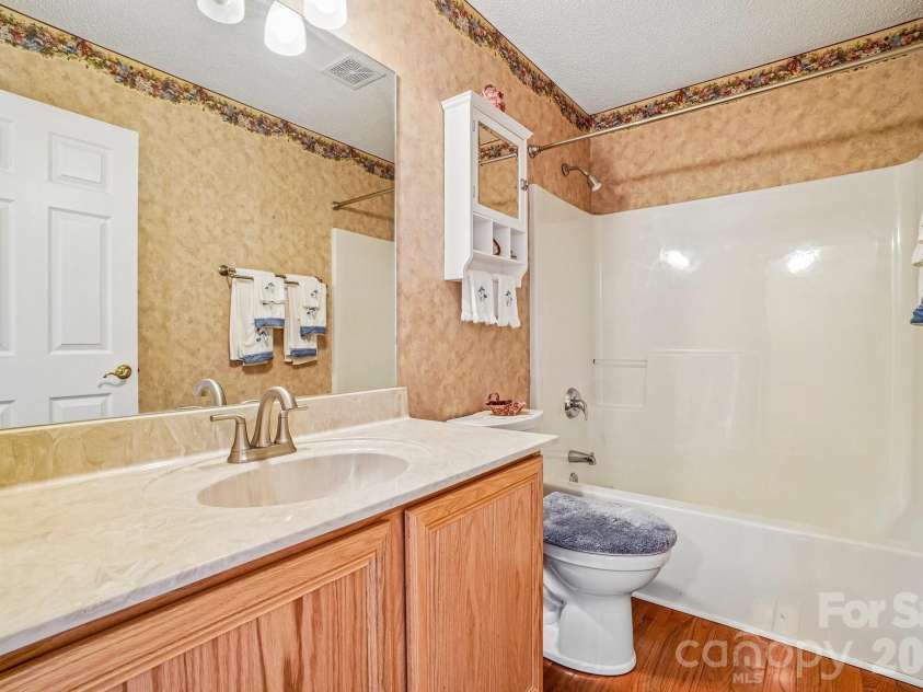 263 Fairway View Drive, Etowah, NC 28729.  MLS# CAR4387888, YatesRealty ID 26739. 