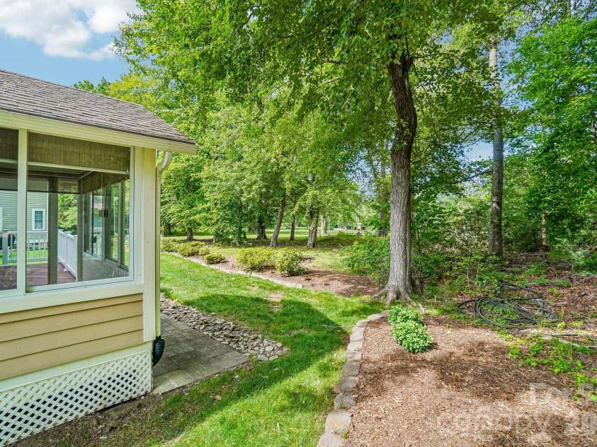 263 Fairway View Drive, Etowah, NC 28729.  MLS# CAR4387888, YatesRealty ID 26739. 
