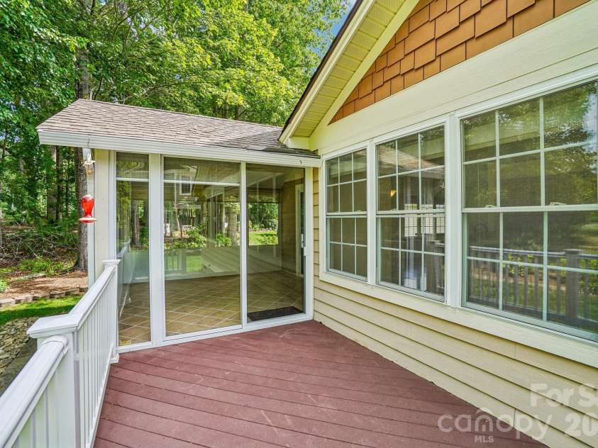263 Fairway View Drive, Etowah, NC 28729.  MLS# CAR4387888, YatesRealty ID 26739. 