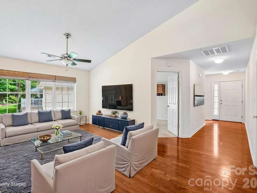 263 Fairway View Drive, Etowah, NC 28729.  MLS# CAR4387888, YatesRealty ID 26739. 