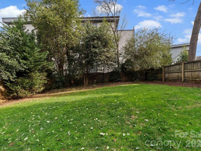 1207 Buchanan Street, Charlotte, NC 28203.  MLS# CAR4335653, YatesRealty ID 2674. Rear Yard 