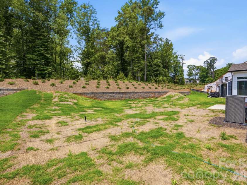 5076 McLaughlin Loop, Waxhaw, NC 28173.  MLS# CAR4334709, YatesRealty ID 26740. Backyard