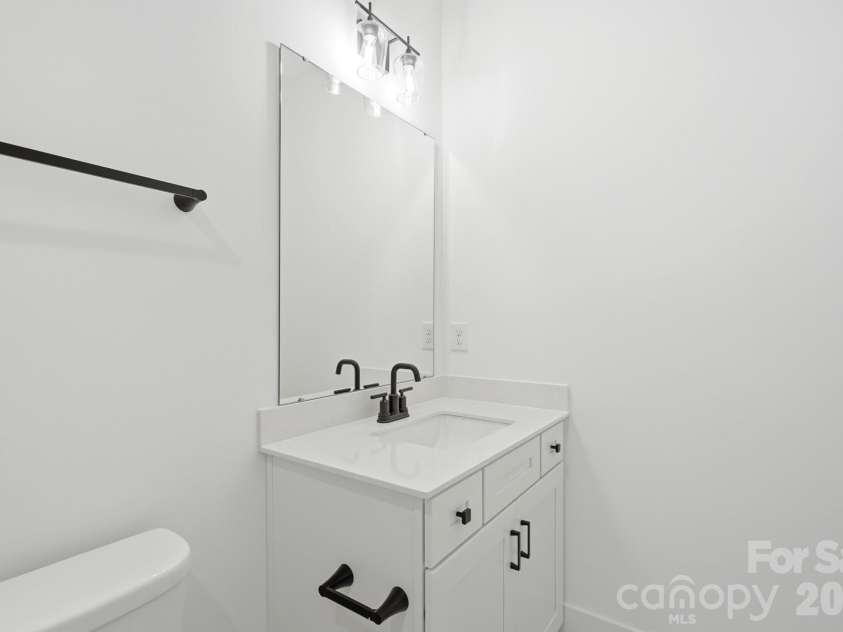 5076 McLaughlin Loop, Waxhaw, NC 28173.  MLS# CAR4334709, YatesRealty ID 26740. Bath 2