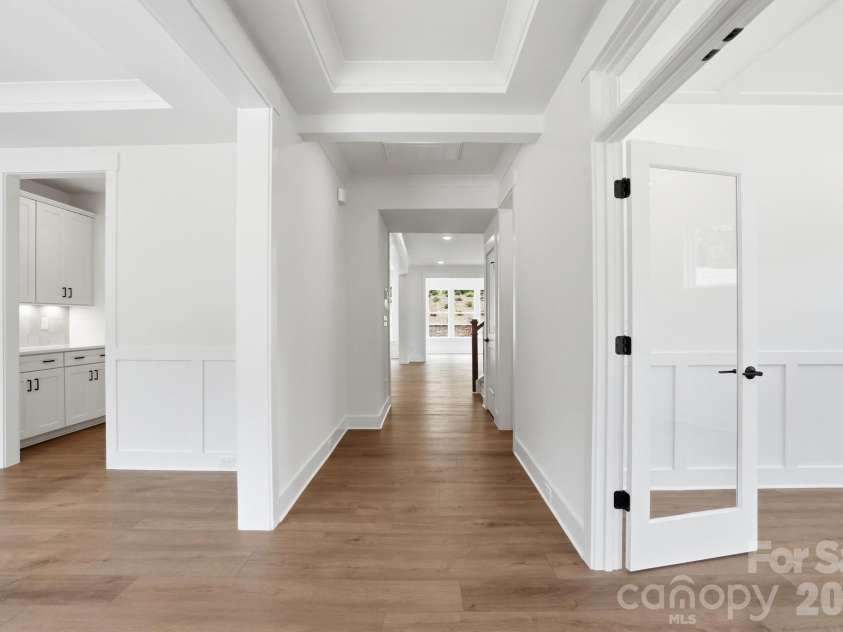 5076 McLaughlin Loop, Waxhaw, NC 28173.  MLS# CAR4334709, YatesRealty ID 26740. Entryway