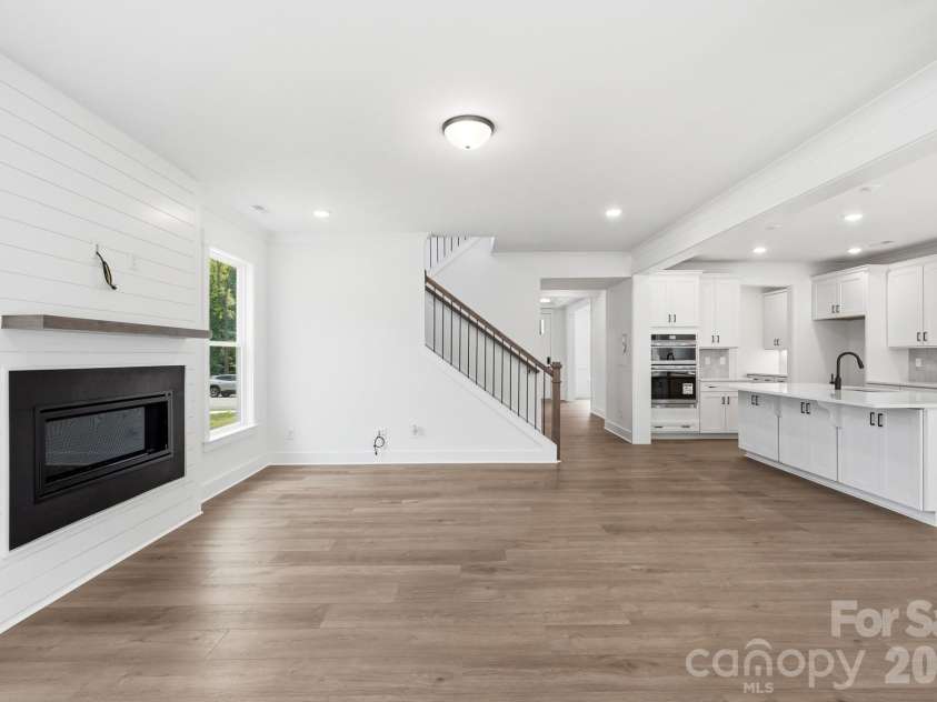 5076 McLaughlin Loop, Waxhaw, NC 28173.  MLS# CAR4334709, YatesRealty ID 26740. Family Room