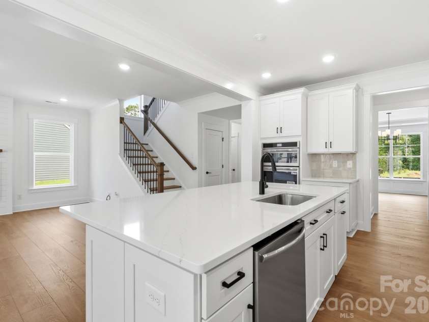 5076 McLaughlin Loop, Waxhaw, NC 28173.  MLS# CAR4334709, YatesRealty ID 26740. Kitchen