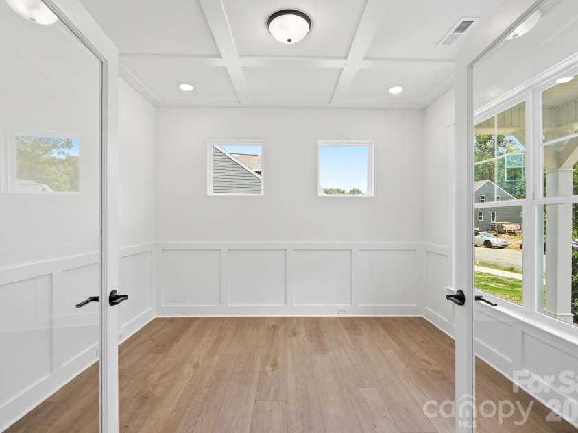 5076 McLaughlin Loop, Waxhaw, NC 28173.  MLS# CAR4334709, YatesRealty ID 26740. Office