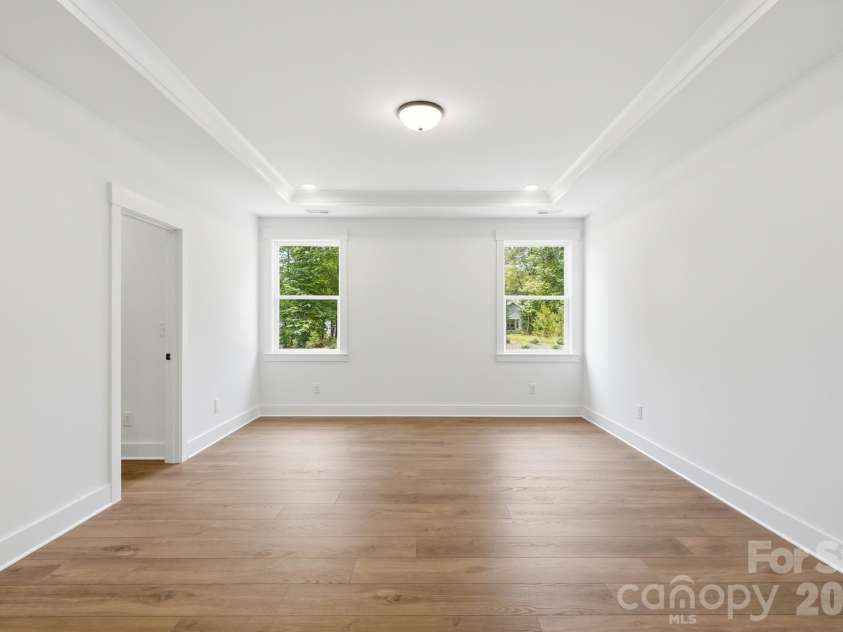 5076 McLaughlin Loop, Waxhaw, NC 28173.  MLS# CAR4334709, YatesRealty ID 26740. Primary Bedroom