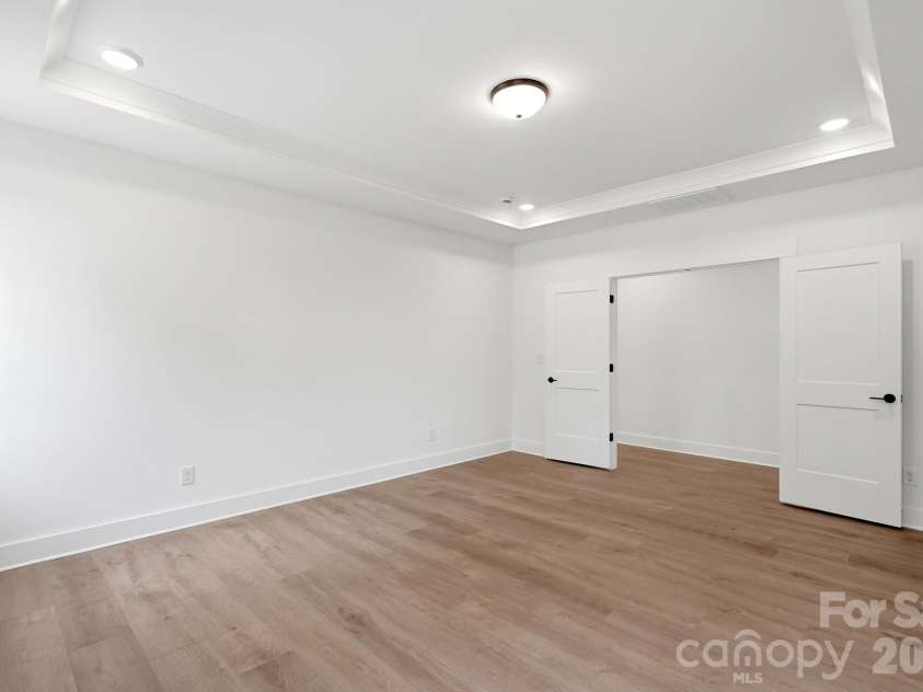 5076 McLaughlin Loop, Waxhaw, NC 28173.  MLS# CAR4334709, YatesRealty ID 26740. Primary Bedroom