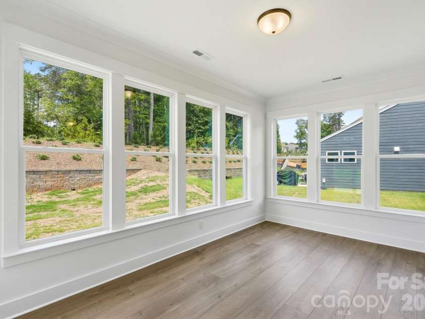 5076 McLaughlin Loop, Waxhaw, NC 28173.  MLS# CAR4334709, YatesRealty ID 26740. Sunroom