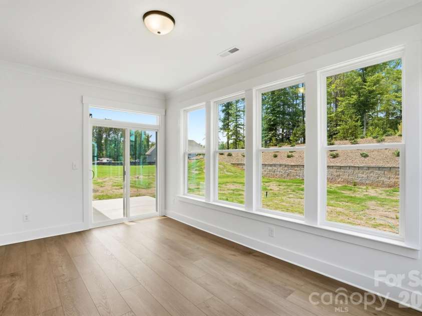 5076 McLaughlin Loop, Waxhaw, NC 28173.  MLS# CAR4334709, YatesRealty ID 26740. Sunroom