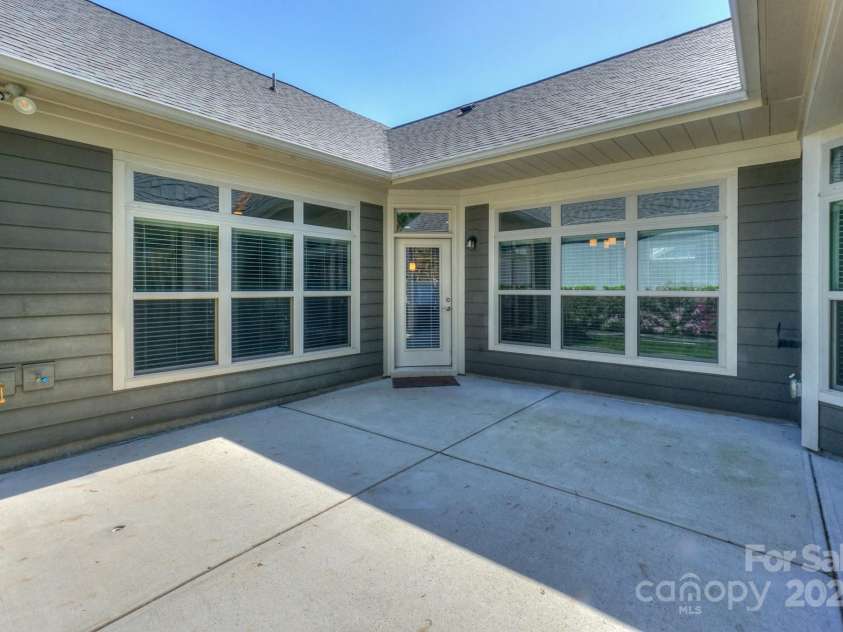 14917 Dewpoint Place, Huntersville, NC 28078.  MLS# CAR4243875, YatesRealty ID 26741. 