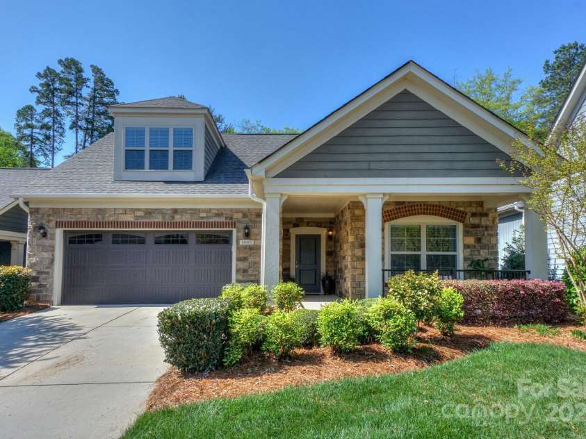 14917 Dewpoint Place, Huntersville, NC 28078.  MLS# CAR4243875, YatesRealty ID 26741. 