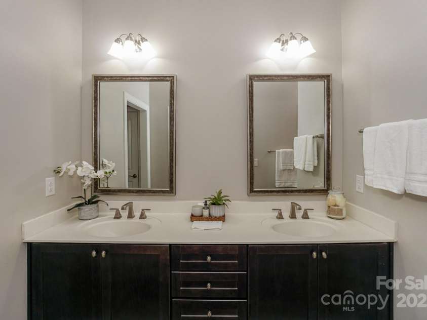 14917 Dewpoint Place, Huntersville, NC 28078.  MLS# CAR4243875, YatesRealty ID 26741. 