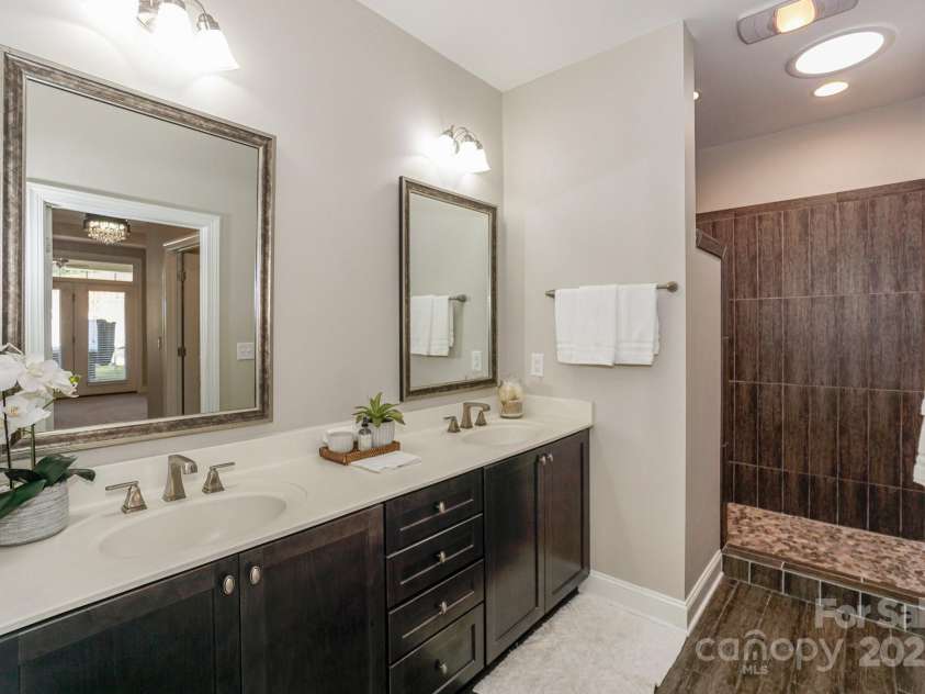 14917 Dewpoint Place, Huntersville, NC 28078.  MLS# CAR4243875, YatesRealty ID 26741. 