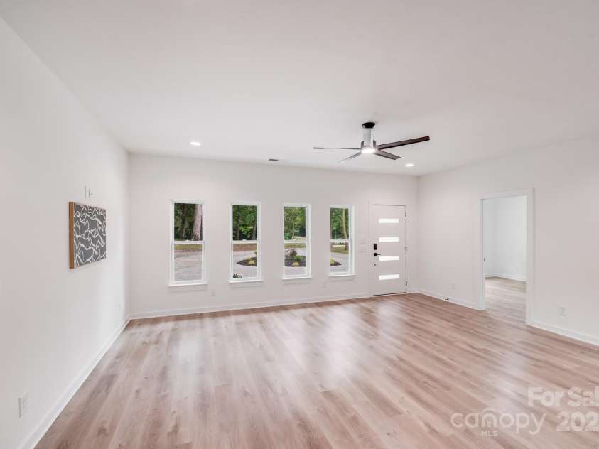 6907 Lancaster Highway, Waxhaw, NC 28173.  MLS# CAR4247480, YatesRealty ID 26742. Located just off the great room at the front of the home is a flex space, ideal for a home office, hobby space, gym, guest space or additional sitting area.