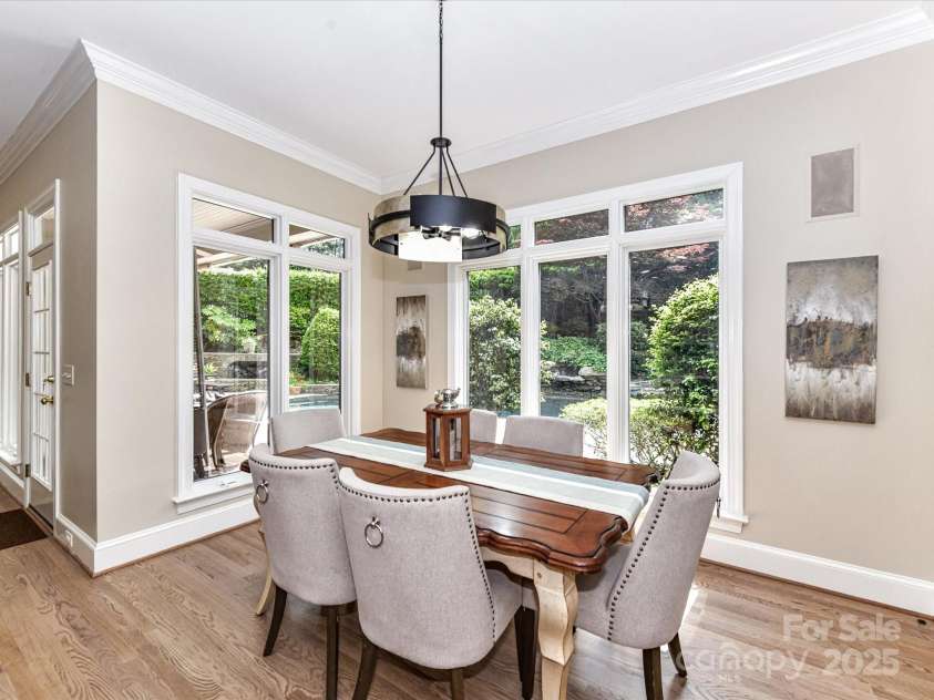 14650 Trading Path Way, Charlotte, NC 28277.  MLS# CAR4249159, YatesRealty ID 26743. Lovely dining area surrounded by newly tinted windows