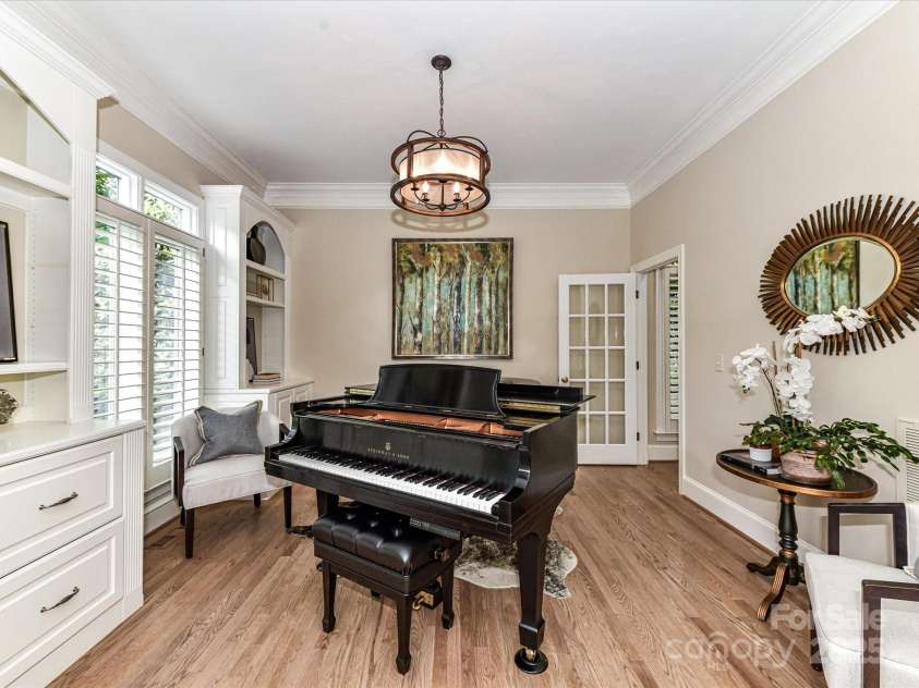 14650 Trading Path Way, Charlotte, NC 28277.  MLS# CAR4249159, YatesRealty ID 26743. Office-Music room with built-ins.