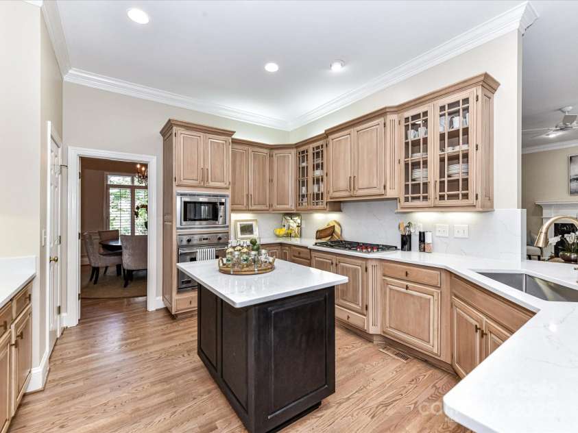 14650 Trading Path Way, Charlotte, NC 28277.  MLS# CAR4249159, YatesRealty ID 26743. Up lighting and under cabinet lighting