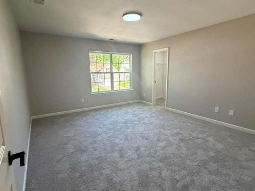 8207 Belmont Stables Drive, Charlotte, NC 28216.  MLS# CAR4384912, YatesRealty ID 26743. 