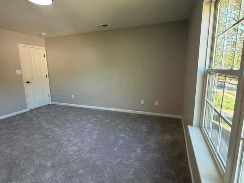 8207 Belmont Stables Drive, Charlotte, NC 28216.  MLS# CAR4384912, YatesRealty ID 26743. 