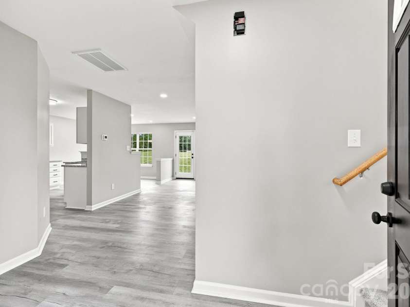 8207 Belmont Stables Drive, Charlotte, NC 28216.  MLS# CAR4409546, YatesRealty ID 26743. 
