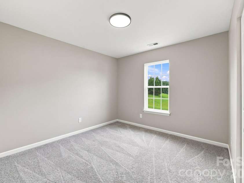 8207 Belmont Stables Drive, Charlotte, NC 28216.  MLS# CAR4409546, YatesRealty ID 26743. 