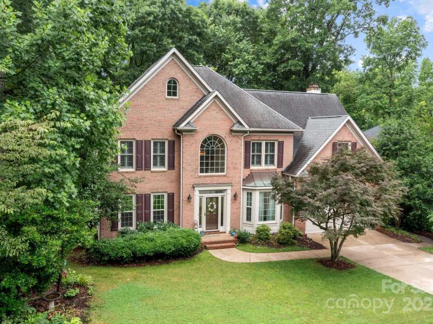 17433 Glassfield Drive, Huntersville, NC 28078.  MLS# CAR4269285, YatesRealty ID 26745. 