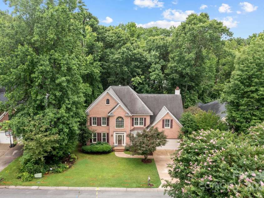 17433 Glassfield Drive, Huntersville, NC 28078.  MLS# CAR4269285, YatesRealty ID 26745. 
