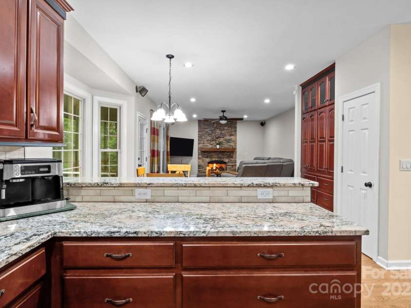 17433 Glassfield Drive, Huntersville, NC 28078.  MLS# CAR4269285, YatesRealty ID 26745. 
