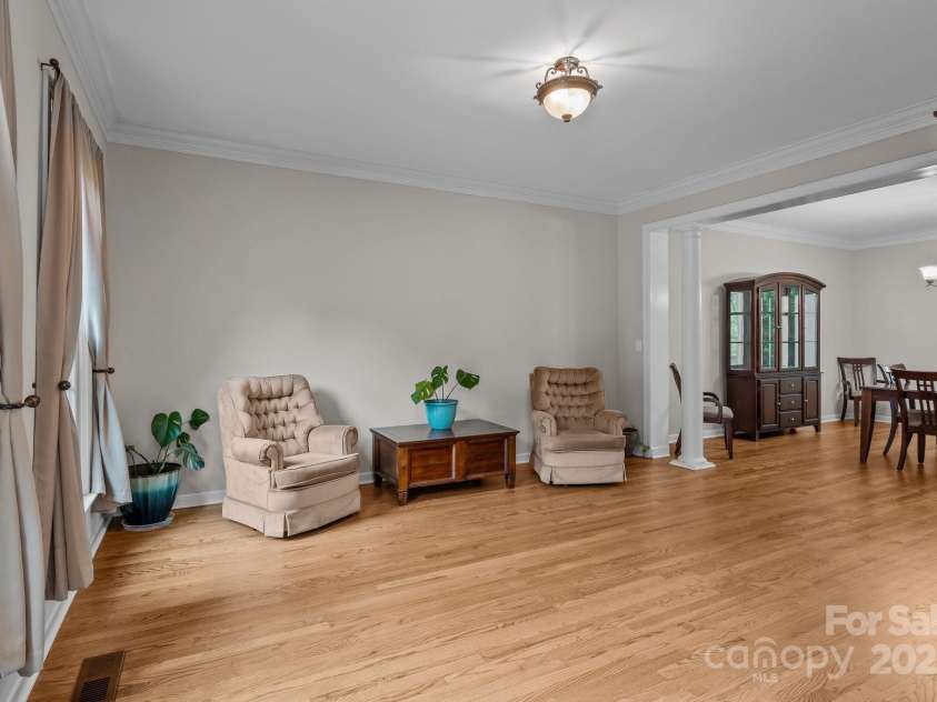 17433 Glassfield Drive, Huntersville, NC 28078.  MLS# CAR4269285, YatesRealty ID 26745. 
