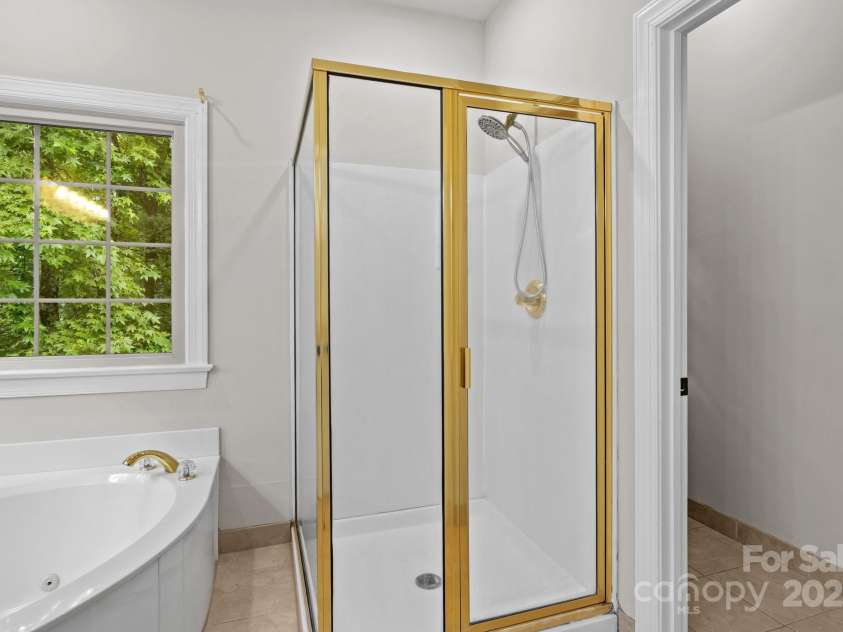 17433 Glassfield Drive, Huntersville, NC 28078.  MLS# CAR4269285, YatesRealty ID 26745. 