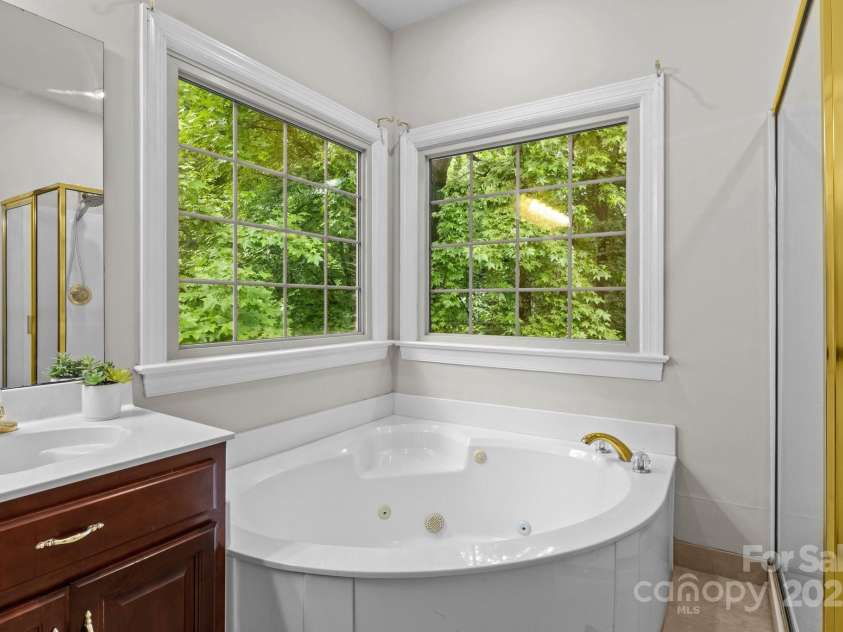 17433 Glassfield Drive, Huntersville, NC 28078.  MLS# CAR4269285, YatesRealty ID 26745. 