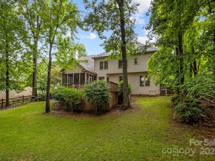 17433 Glassfield Drive, Huntersville, NC 28078.  MLS# CAR4269285, YatesRealty ID 26745. 
