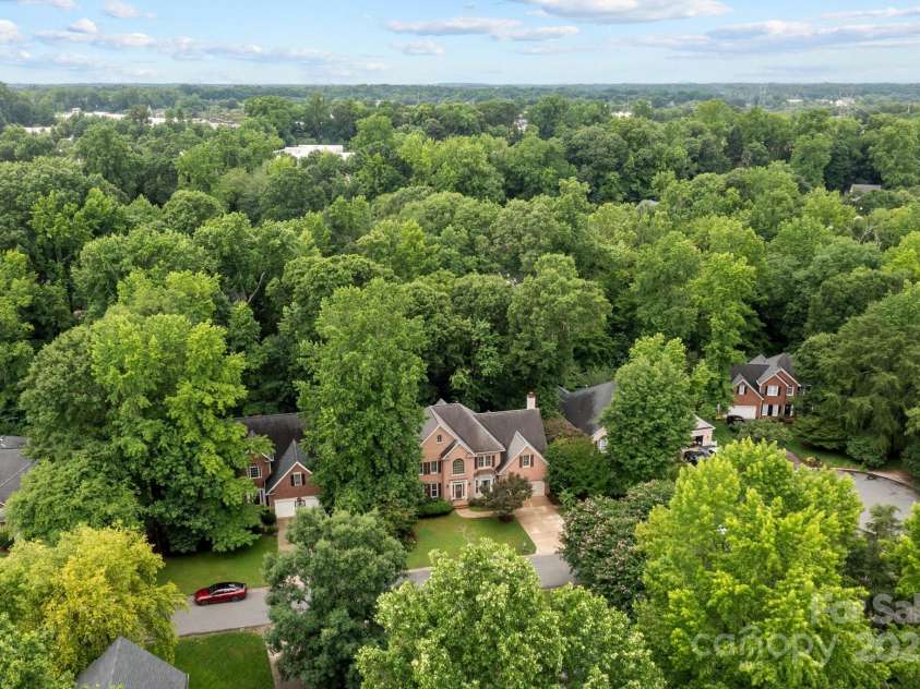 17433 Glassfield Drive, Huntersville, NC 28078.  MLS# CAR4269285, YatesRealty ID 26745. 