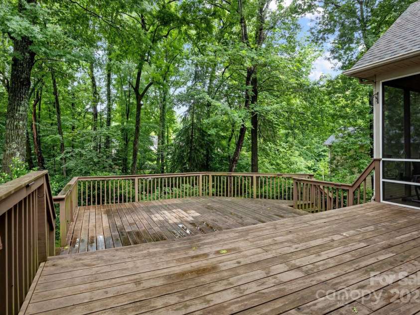 17433 Glassfield Drive, Huntersville, NC 28078.  MLS# CAR4269285, YatesRealty ID 26745. 