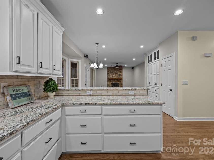 17433 Glassfield Drive, Huntersville, NC 28078.  MLS# CAR4333480, YatesRealty ID 26745. 