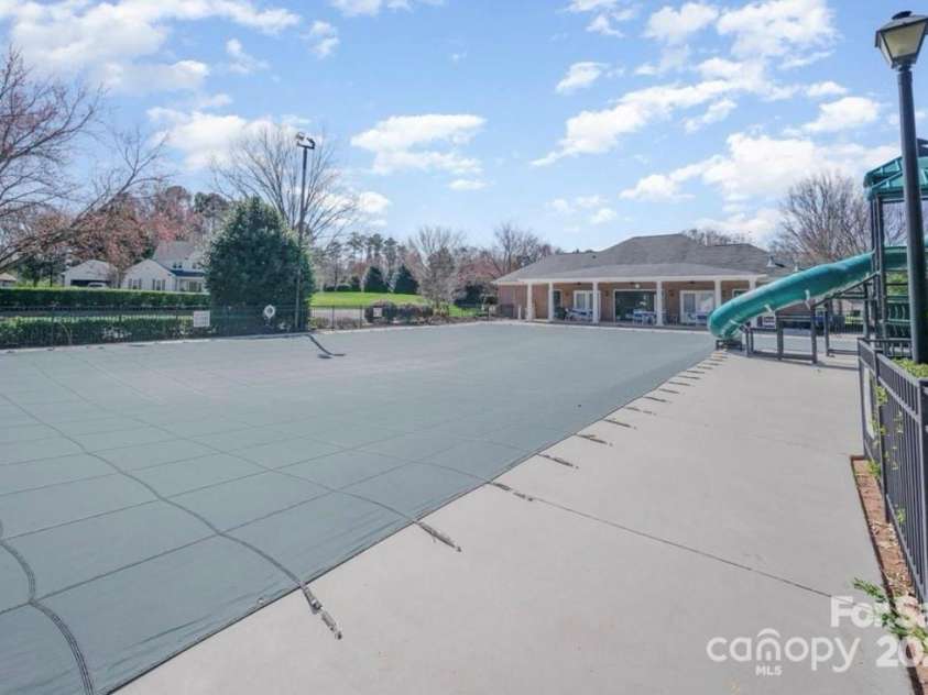 17433 Glassfield Drive, Huntersville, NC 28078.  MLS# CAR4333480, YatesRealty ID 26745. 