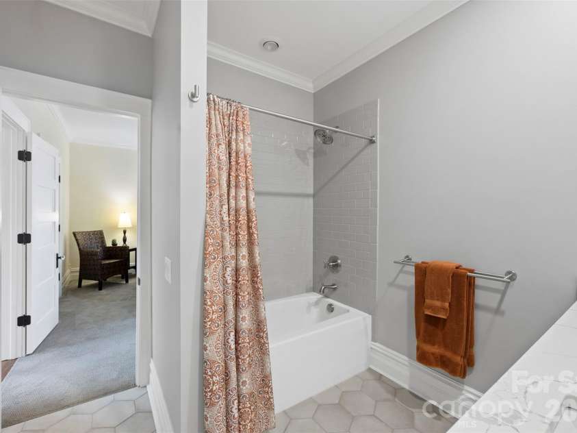 207 Academy Street, Cherryville, NC 28021.  MLS# CAR4369854, YatesRealty ID 26745. 