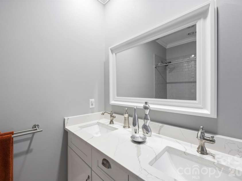 207 Academy Street, Cherryville, NC 28021.  MLS# CAR4369854, YatesRealty ID 26745. 
