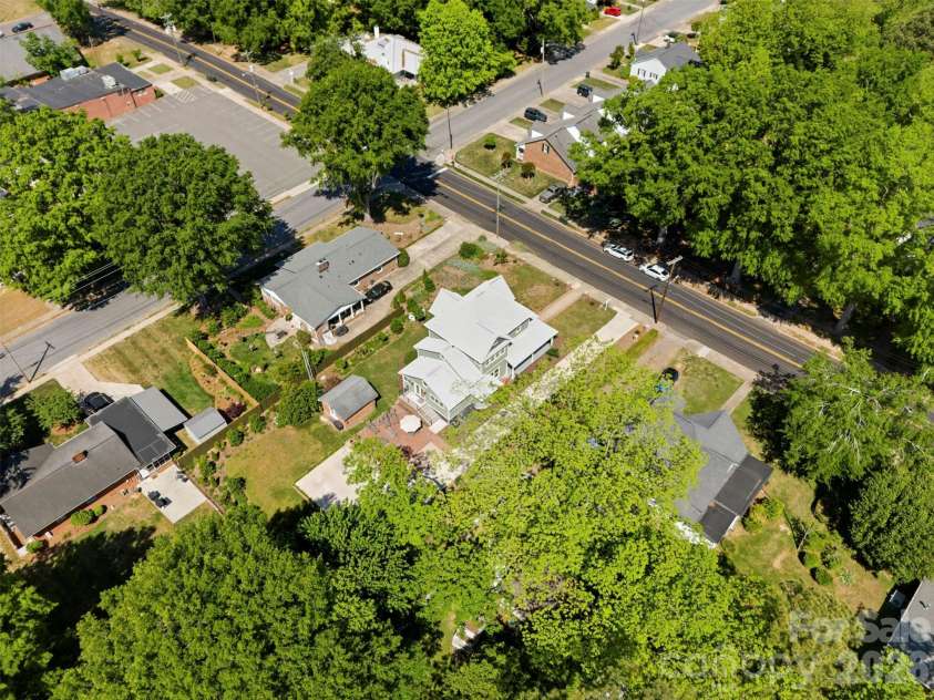 207 Academy Street, Cherryville, NC 28021.  MLS# CAR4369854, YatesRealty ID 26745. 