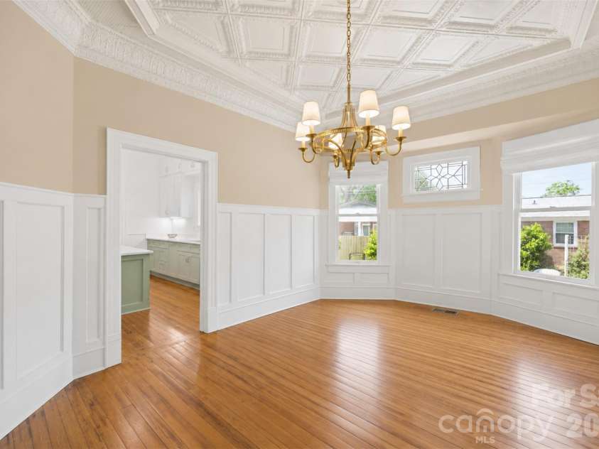 207 Academy Street, Cherryville, NC 28021.  MLS# CAR4369854, YatesRealty ID 26745. 